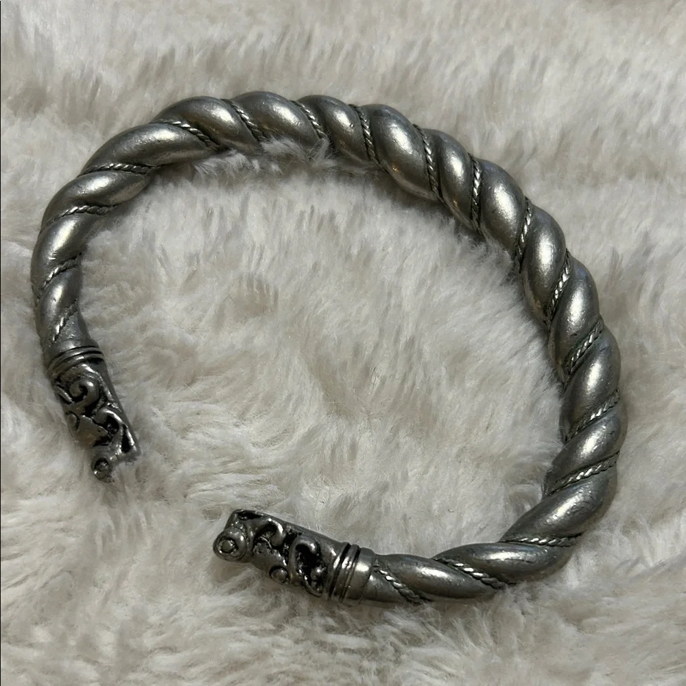 Unisex Twisted Silver Bracelet dragon heads